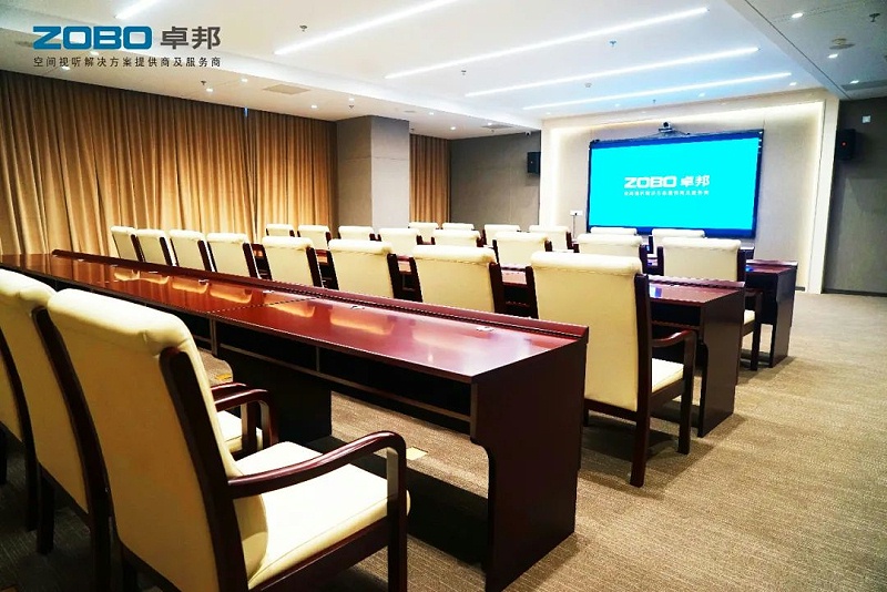 会议室绿巨人在线下载免费版设备连接时需要注意的问题