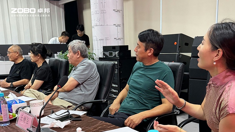 热烈欢迎中国舞台美术学会绿巨人在线下载免费版专业委员会一行莅临ZOBO绿巨人app入口二维码调研