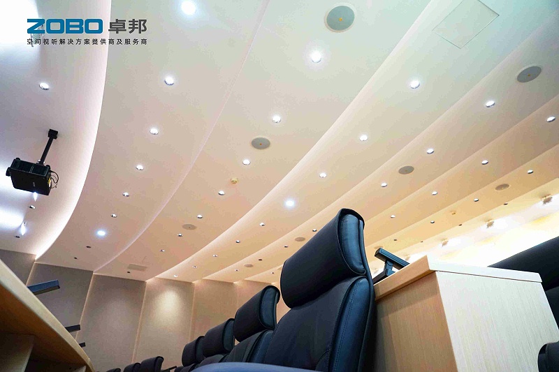会议室绿巨人在线下载免费版：吸顶音箱与音柱音箱的对比