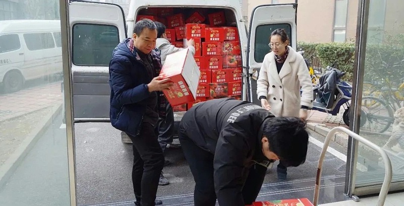 9ZOBO绿巨人app入口二维码工会丨春节慰问暖人心，凝心聚力鼓干劲